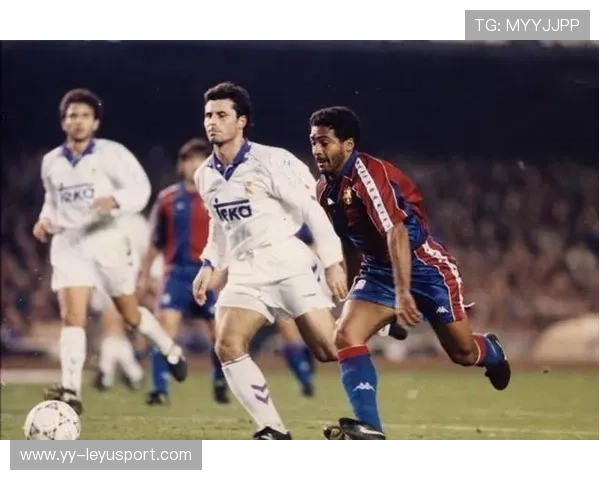 埃因霍温追C罗式冷血杀手：足球界的隐秘猎手揭秘